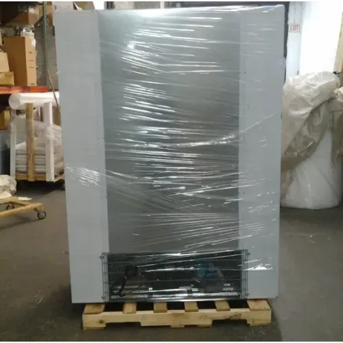 Leader LR54DT - 54" Dual Temp Reach In Combination Refrigerator / Freezer